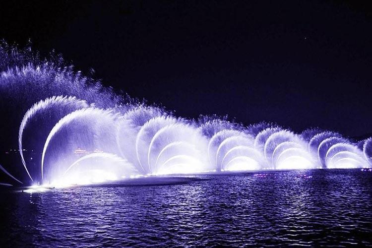 人們對噴泉的造景功能、娛樂功能、環保功能認識的提高，開拓了噴泉的應用范圍